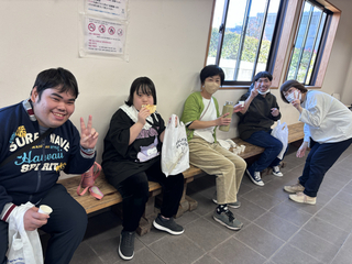 306A1F6A-25D3-4F2F-BD37-F97EFCD50202.jpg
